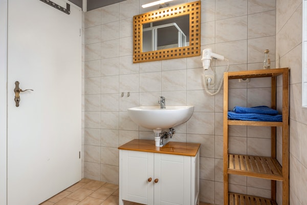 Foto van Moderne rijtjeswoning met wifi in Buchholz am Müritzsee - BathRoom
