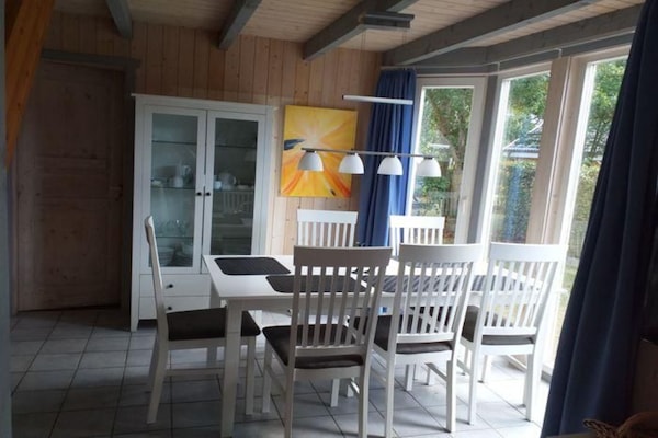 Foto van Vakantiehuis in Scandinavische stijl - Vakantiehuis in Granzow - DiningRoom