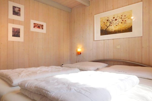 Foto van Scandinavisch vakantiehuis in Mirow - Vakantiehuis in Granzow - BedRoom
