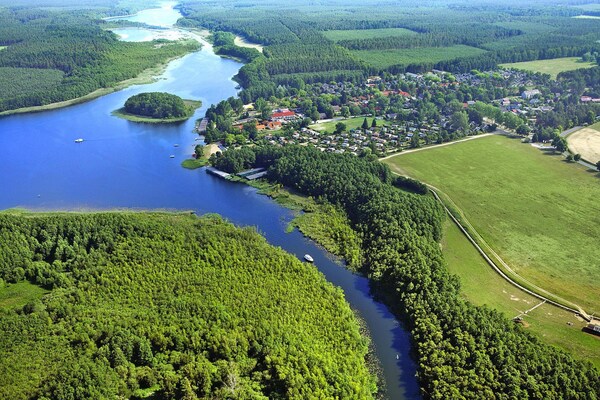 Foto van Vakantiehuis in Scandinavische stijl - Vakantiehuis in Granzow - AreaSummer20KM