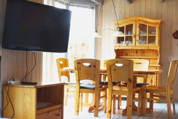 Foto van Vakantiehuis in Scandinavische stijl - Vakantiehuis in Granzow - DiningRoom