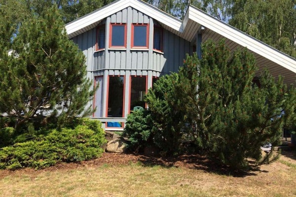 Foto van Vakantiehuis in Scandinavische stijl - Vakantiehuis in Granzow - ExteriorSummer