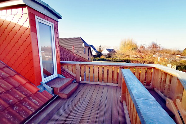 Foto van Prachtig vakantieappartement in Lubmin met uitzicht op Rügen - TerraceBalcony
