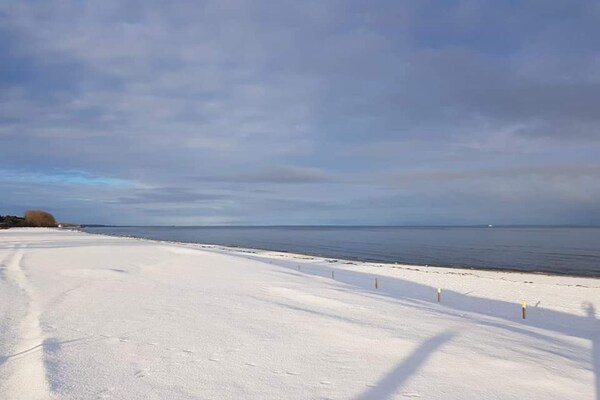 Foto van Prachtig vakantieappartement in Lubmin met uitzicht op Rügen - AreaWinter20KM