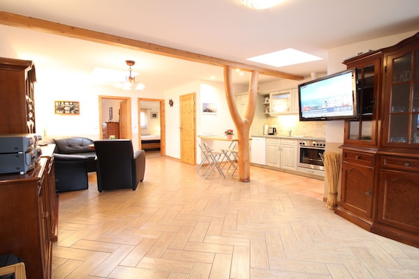 Foto van 3-kamerappartement vlakbij de haven - begane grond met terras - Untagged
