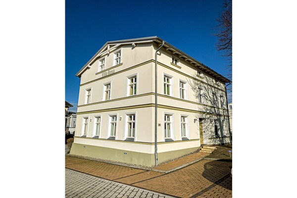 Foto van Villa Rosa 2 Comfortabele vakantiewoning - Vakantiehuis in Glowe, Rügen, Ostsee, Jasmund - Untagged