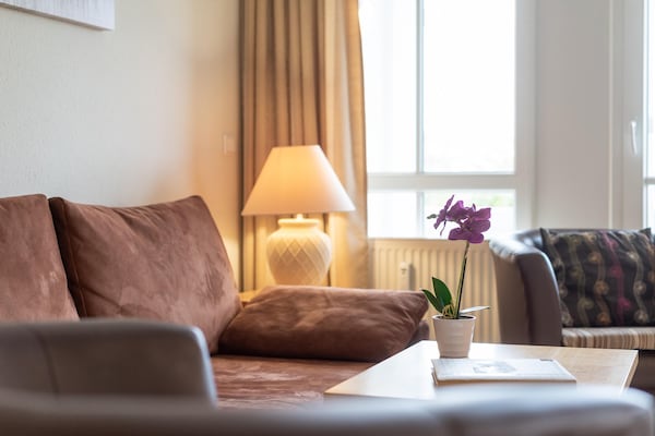 Foto van Vakantie aan de Oostzee met hond en balkon, Sellin - LivingRoom