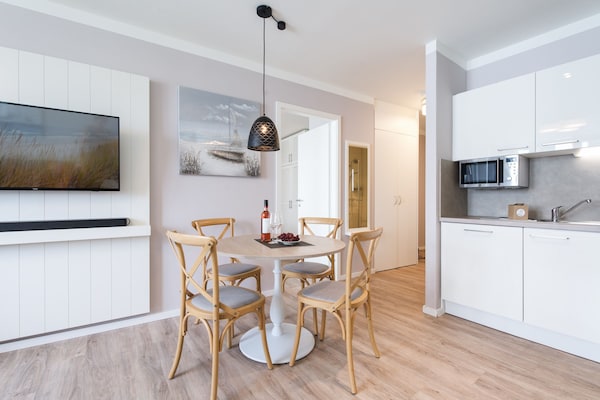 Foto van Balkonappartement met uitzicht op het groen - Vakantiehuis in Travemünde - DiningRoom