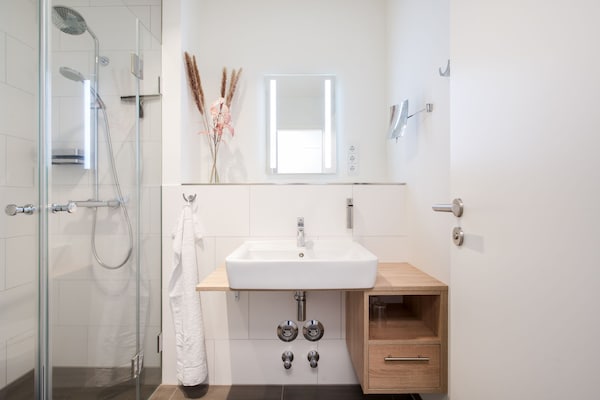 Foto van Balkonappartement met uitzicht op het groen - Vakantiehuis in Travemünde - BathRoom