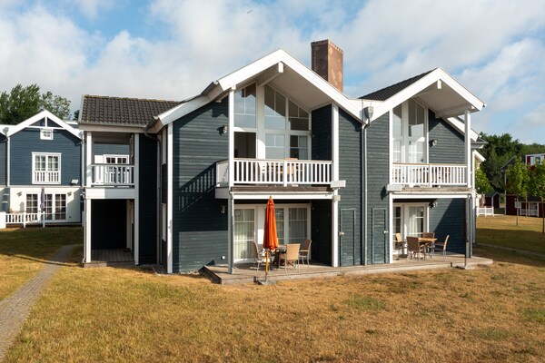 Foto van Bungalow aan Zee met Sauna in Duitsland - Vakantiehuis in Sierksdorf - ExteriorSummer
