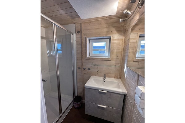 Foto van 2-slaapkamer woonboot - Vakantiehuis in Fehmarn \/ Burgtiefe - Untagged
