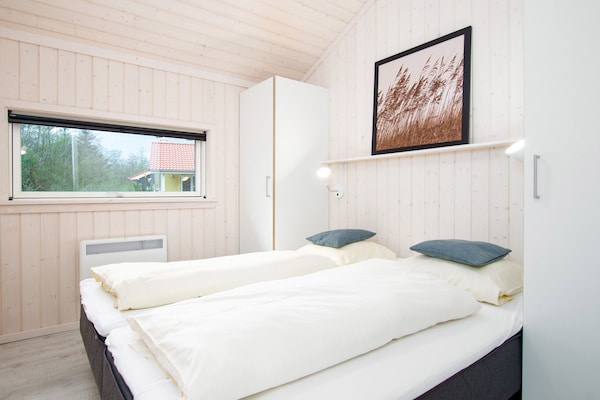Foto van Beaside Wellness Chalet voor 10 personen - Vakantiehuis in Großenbrode - BedRoom