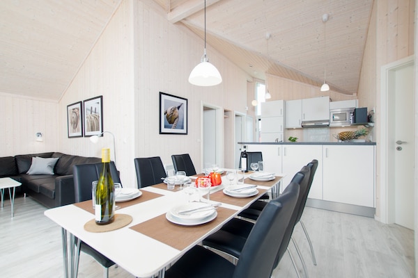 Foto van Baltische Vakantiehaven voor 8 personen - Vakantiehuis in Großenbrode - DiningRoom