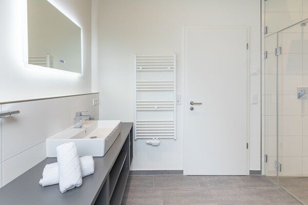 Foto van Luxe appartement op Nordstrand - Vakantiehuis in Nordstrand - BathRoom