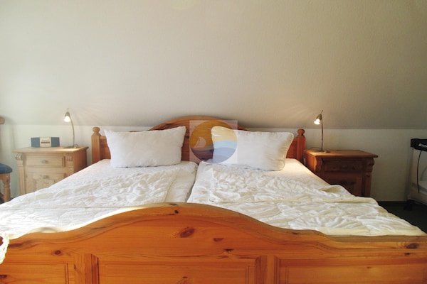 Foto van Chique twee-onder-een-kapwoning in Neßmersiel - Vakantiehuis in Neßmersiel - BedRoom