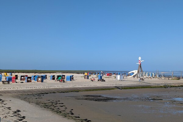 Foto van Huis in Oost-Friesland met tuin - Vakantiehuis in Neßmersiel - AreaSummer5KM