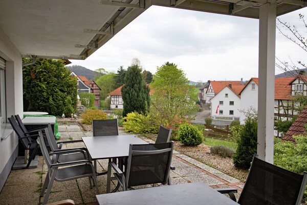 Foto van Prachtig vakantieappartement met terras in Homberg - TerraceBalcony