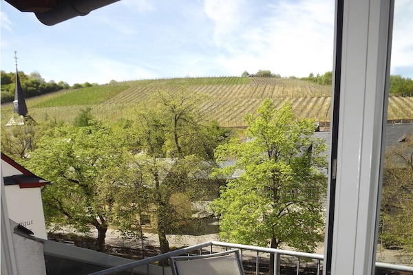 Foto van Becker Holiday Winery Apartment Hasenläufer - Vakantiehuis in Burgen - Untagged