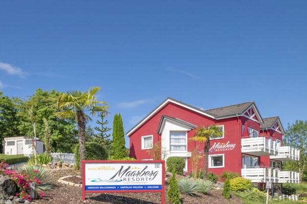 Foto van Appartement met panoramisch uitzicht op het meer - Vakantiehuis in Schalkenmehren - Untagged