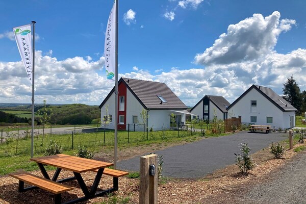Foto van Bungalow in Gillenfeld met zwembad - Vakantiehuis in Gillenfeld - Untagged