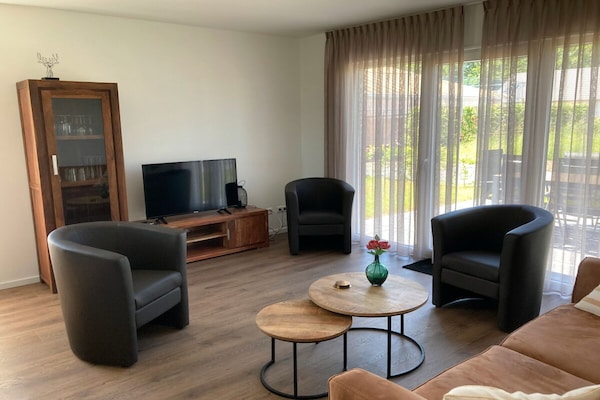 Foto van Bungalow in Gillenfeld met zwembad - Vakantiehuis in Gillenfeld - Untagged