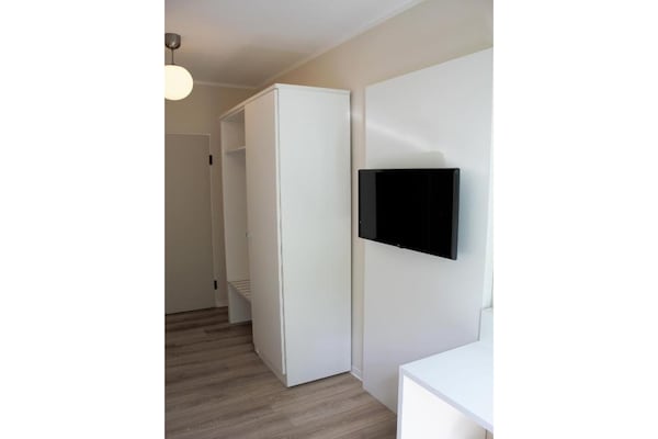 Foto van Bendorf Hotel by Belvilla Tweepersoonskamer - Vakantiehuis in Bendorf - BedRoom