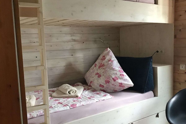 Foto van Bovenste terras van het meer - Vakantiehuis in Rieden - Untagged