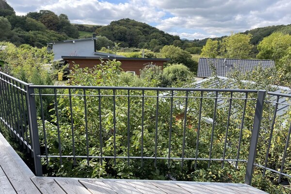Foto van Bovenste terras van het meer - Vakantiehuis in Rieden - Untagged