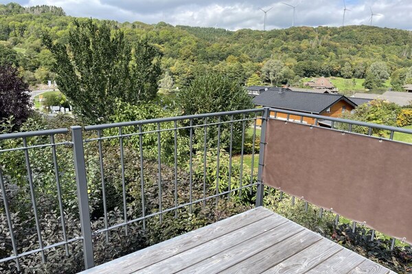 Foto van Bovenste terras van het meer - Vakantiehuis in Rieden - Untagged