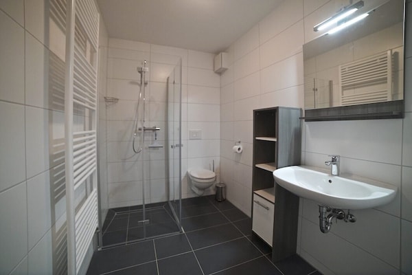 Foto van Prachtig appartement direct aan de skipiste - Vakantiehuis in Winterberg - BathRoom