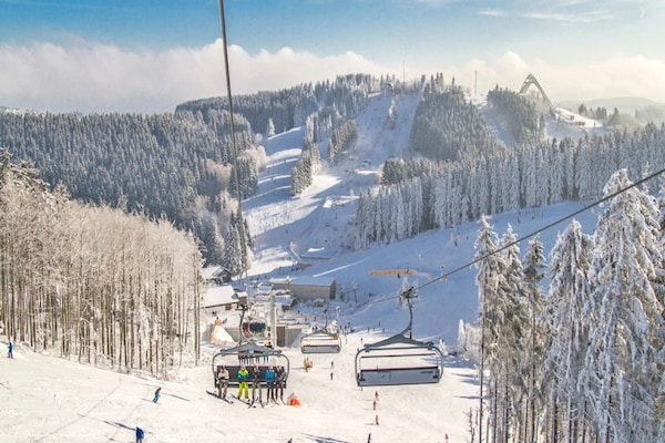 Foto van Prachtig appartement direct aan de skipiste - Vakantiehuis in Winterberg - AreaWinter5KM