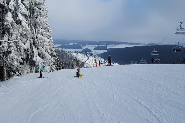Foto van Appartement met balkon vlakbij het bos - Vakantiehuis in Winterberg - AreaWinter1KM