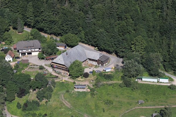 Foto van bij de Storzenhof || Tennenbronn - Vakantiehuis in Tennenbronn - Untagged