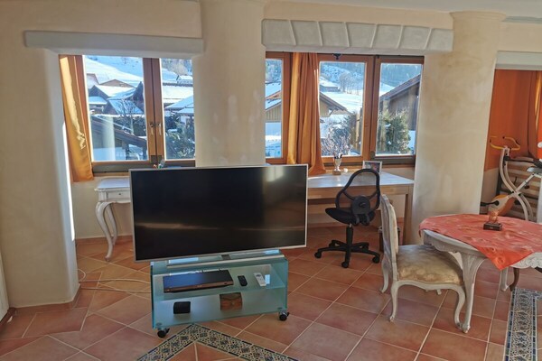 Foto van Berguitzicht op het Bodenmeer met wintertuin - Vakantiehuis in Oberstaufen - Untagged