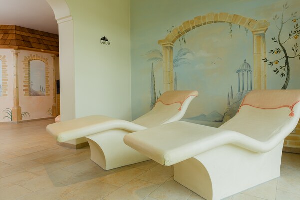 Foto van Chalet met privésauna op Vital Camp Bayerbach - Vakantiehuis in Bayerbach - Wellness