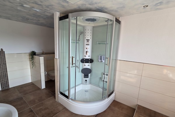 Foto van Ski- en wandelvakantie in het bos in Adlerblick - Vakantiehuis in Schnett - BathRoom