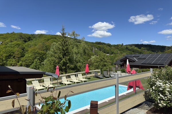Foto van Chalets aan de Diemelsee in Heringhausen - Vakantiehuis in Heringhausen - PoolOfHouse