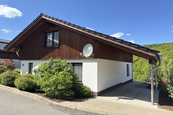 Foto van Chalets aan de Diemelsee in Heringhausen - Vakantiehuis in Heringhausen - ExteriorSummer