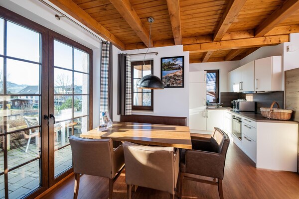 Foto van Chalets aan de Diemelsee in Heringhausen - Vakantiehuis in Heringhausen - DiningRoom