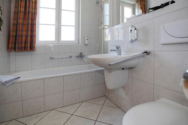 Foto van Vakantiehuizen in Tannenpark, Tanne - Vakantiehuis in Tanne - BathRoom