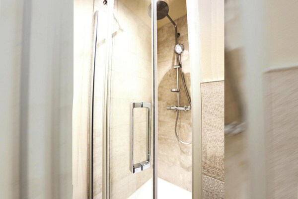 Foto van Appartementen in Maremuritz Yacht Harbour Resort - Vakantiehuis in Waren (Müritz) - BathRoom