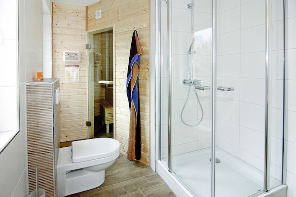 Foto van Ferienhaus Lotte in Vieregge - Vakantiehuis in Vieregge - BathRoom