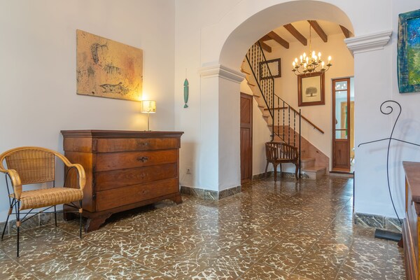 Foto van Mallorcaanse villa met zwembad - Vakantiehuis in Pina (algaida), Illes Balears - LivingRoom