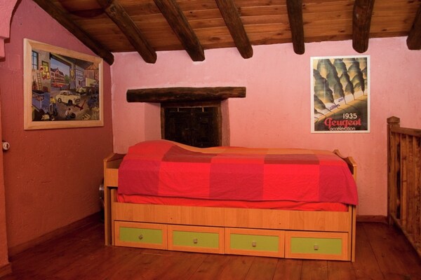 Foto van Huisje in Alájar met Uitzicht op de Vallei - Vakantiehuis in Alájar - BedRoom