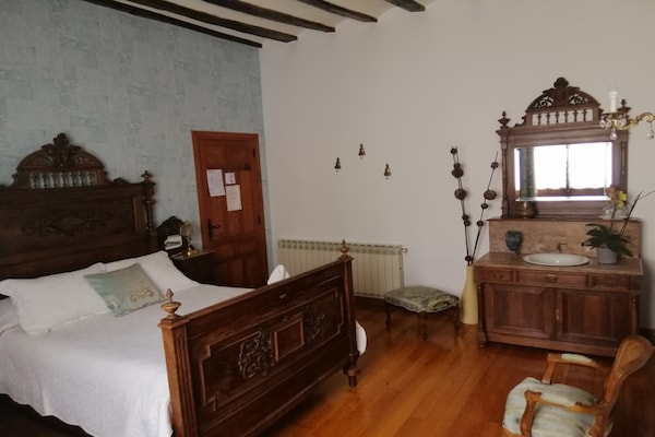 Foto van Landhuis in Salinillas met privézwembad - Vakantiehuis in Salinillas de Buradón - BedRoom