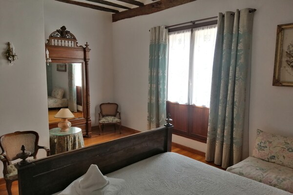 Foto van Landhuis in Salinillas met privézwembad - Vakantiehuis in Salinillas de Buradón - BedRoom