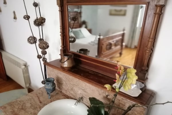 Foto van Landhuis in Salinillas met privézwembad - Vakantiehuis in Salinillas de Buradón - BathRoom