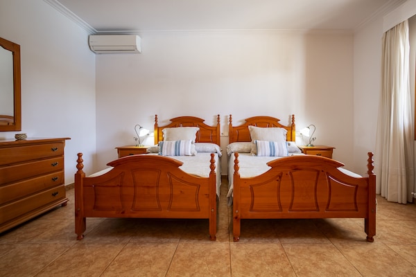 Foto van Chique villa met zwembad voor 12 gasten op Ibiza - Vakantiehuis in Ibiza - BedRoom