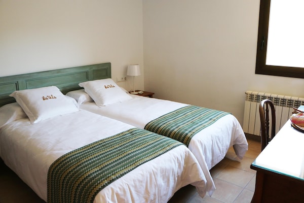 Foto van Landhuis bij Pedraforca Bergen - Vakantiehuis in Castellnou de Bages - BedRoom