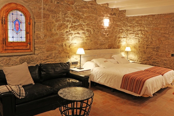 Foto van Landhuis bij Pedraforca Bergen - Vakantiehuis in Castellnou de Bages - BedRoom